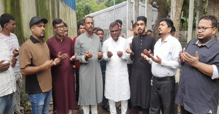বোয়ালখালীতে আমান আলী ও নজু মিয়া ফকির সড়ক উন্নয়ন কাজের উদ্বোধন