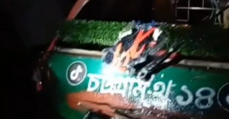 বোয়ালখালীতে দাঁড়িয়ে থাকা ট্রাকে সিএনজির ধাক্কা : নারীসহ আহত ৫