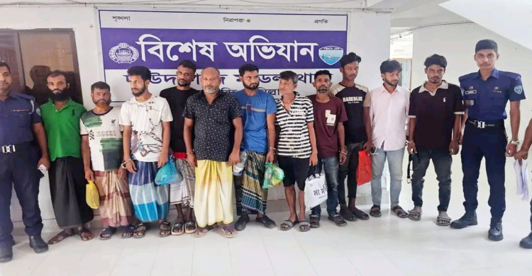 দাউদকান্দিতে মাদকবিরোধী ও নিয়মিত আইনশৃঙ্খলা অভিযানে ১১ জনকে গ্রেপ্তার