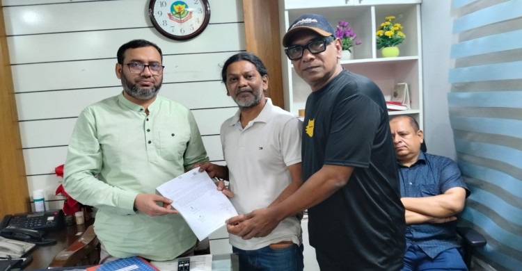 নড়াই নদীর নামফলক উধাও: রামপুরা থানায় নোঙরের জিডি, নদীখেকোদের বিরুদ্ধে কঠোর হুঁশিয়ারি
