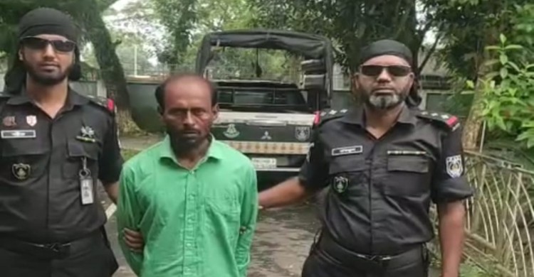 শ্রীপুরে পারিবারিক ক/ল/হের জেরে স্ত্রী হ/ত্যা: ২৪ ঘন্টায় স্বামীকে গ্রে/প্তা/র করল র‌্যাব ১