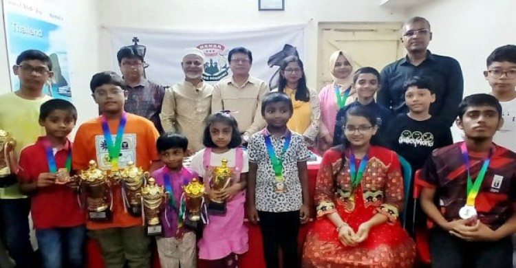 মোবাইল আসক্তি দুর করতে দাবা প্রতিযোগিতার আয়োজন