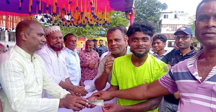 কালীগঞ্জে জেলা প্রশাসক ফুটবল টুনামেন্ট ২০২৬ অনুষ্ঠিত