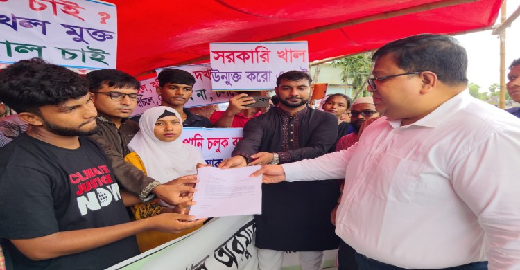 ‎সংসদ সদস্য-জেলা প্রশাসকের আশ্বাসে বাগেরহাটে খাল দখলমুক্তঃ আন্দোলন স্থগিত