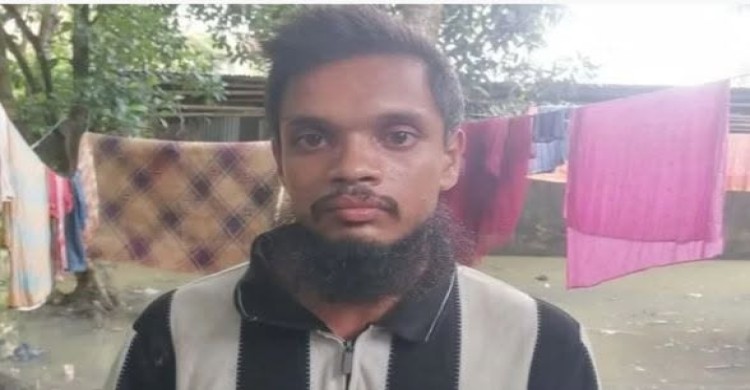 ছিনতাইকারীর দল নিয়ে পালালো অটোরিকশা: আয়ের পথ হারিয়ে নিঃস্ব আকবর