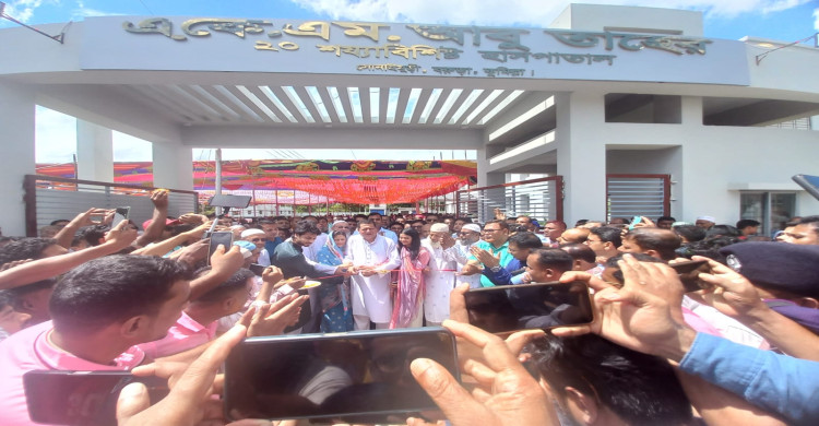 বরুড়ায় এ কে এম আবু তাহের হাসপাতালের যাত্রা শুরু, উদ্বোধন করলেন মন্ত্রী জাকারিয়া তাহের সুমন